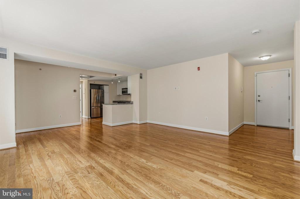 1314 MASSACHUSETTS AVENUE NW Unit: 606
