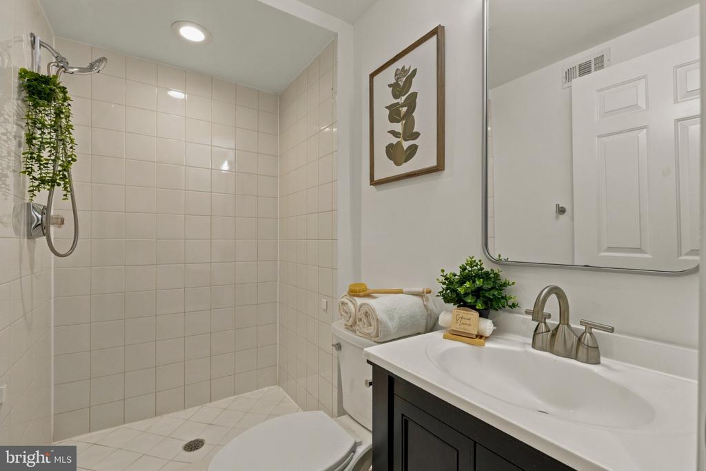2023 KALORAMA ROAD NW Unit: 1