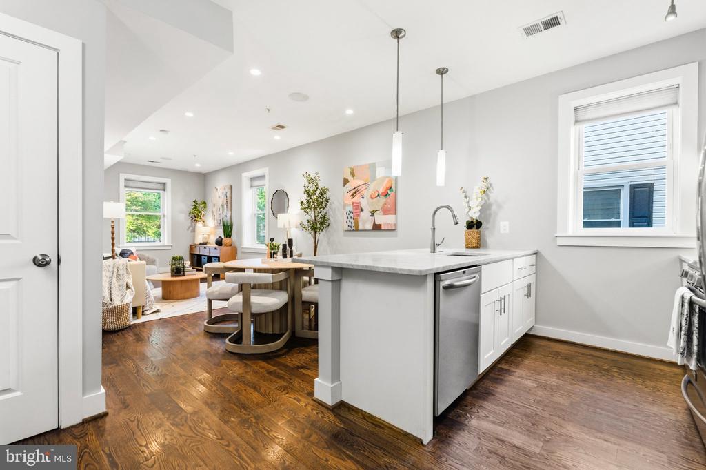 1227 MORSE STREET NE Unit: 2
