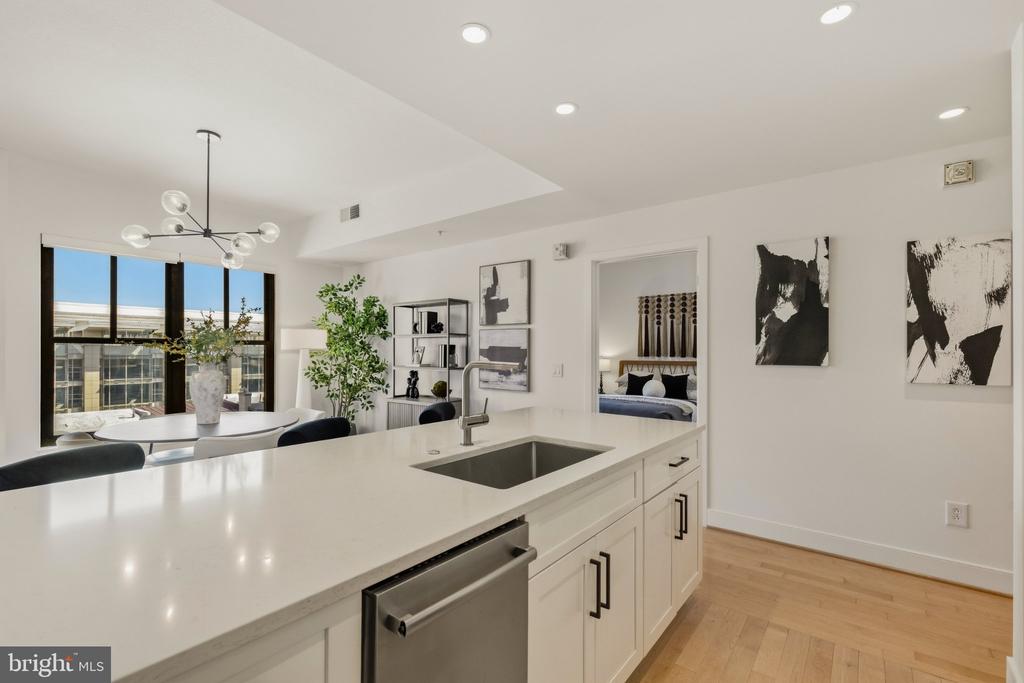 910 M STREET NW Unit: 601