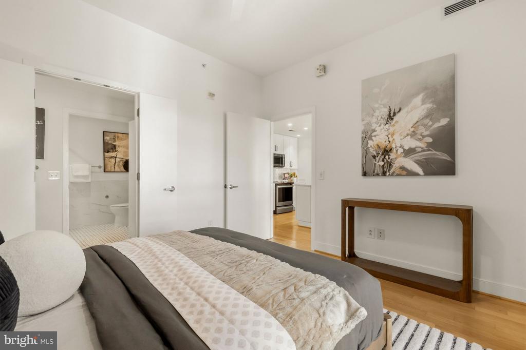 910 M STREET NW Unit: 601