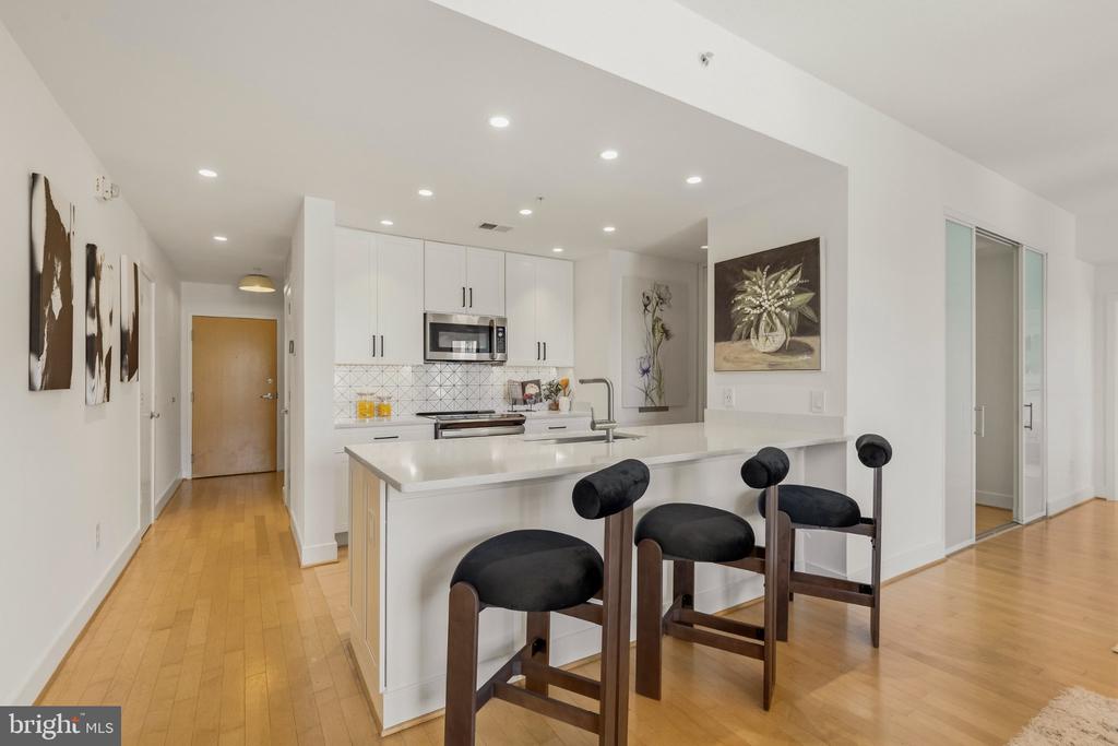 910 M STREET NW Unit: 601