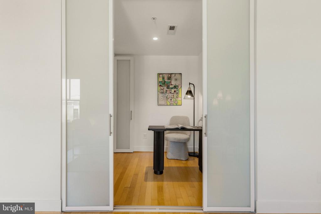 910 M STREET NW Unit: 601