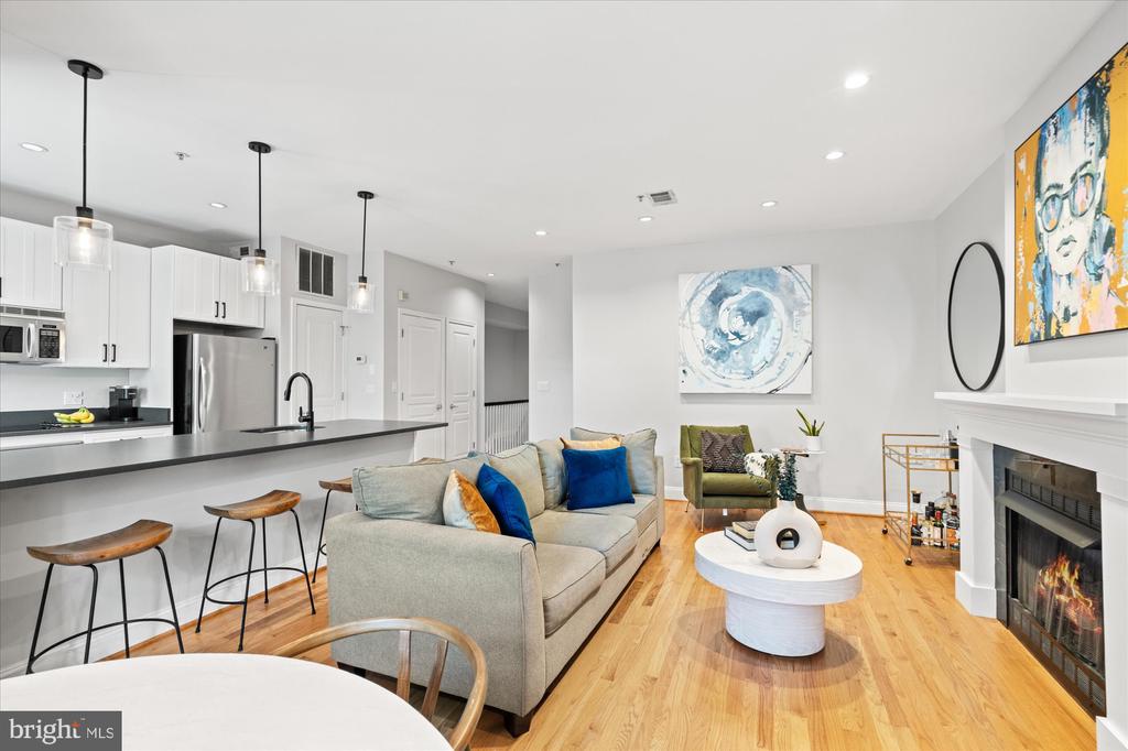 1407 15TH STREET NW Unit: 4