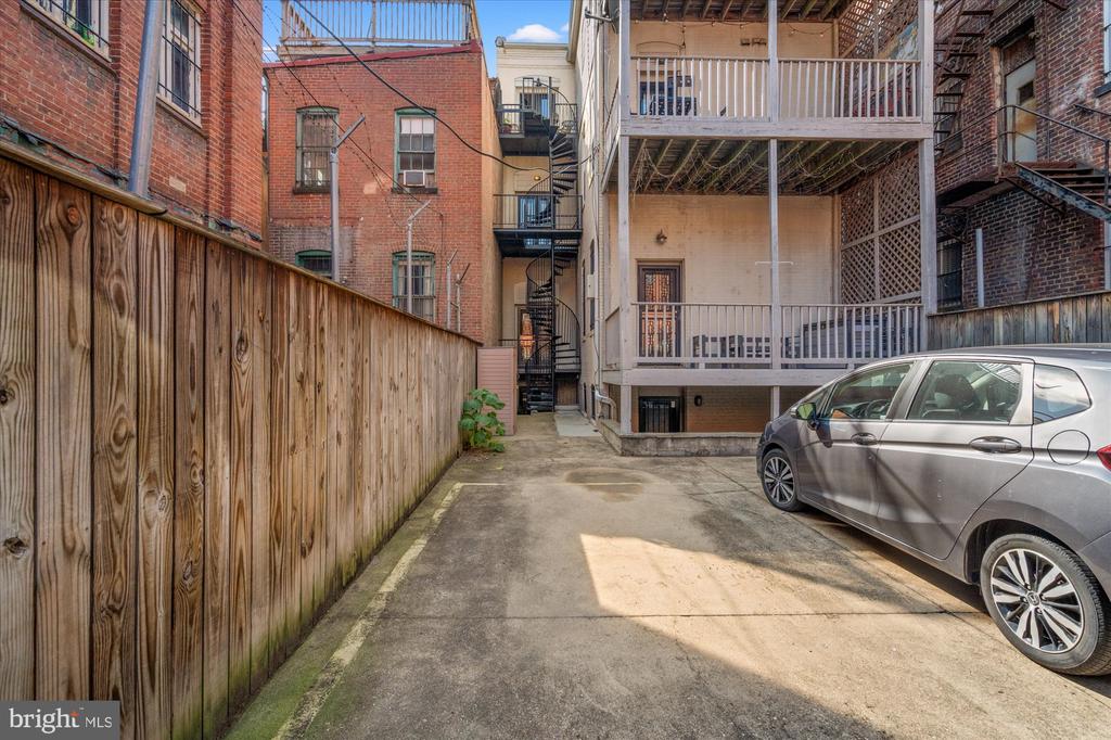 1407 15TH STREET NW Unit: 4