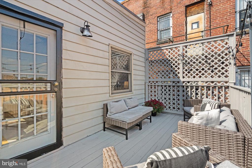1407 15TH STREET NW Unit: 4