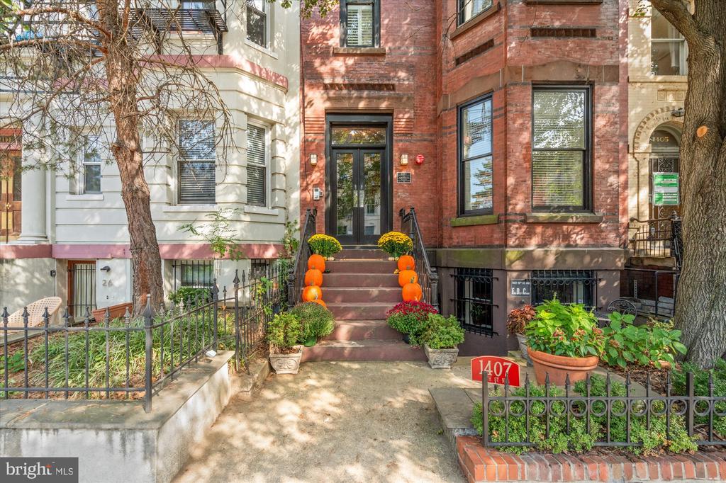 1407 15TH STREET NW Unit: 4