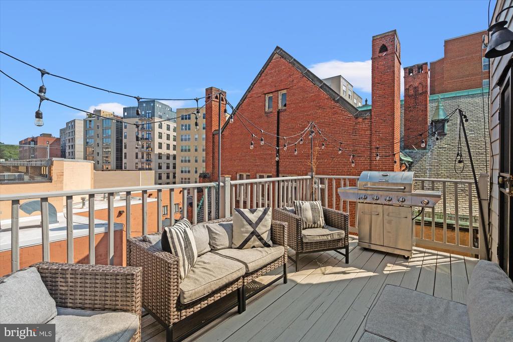 1407 15TH STREET NW Unit: 4