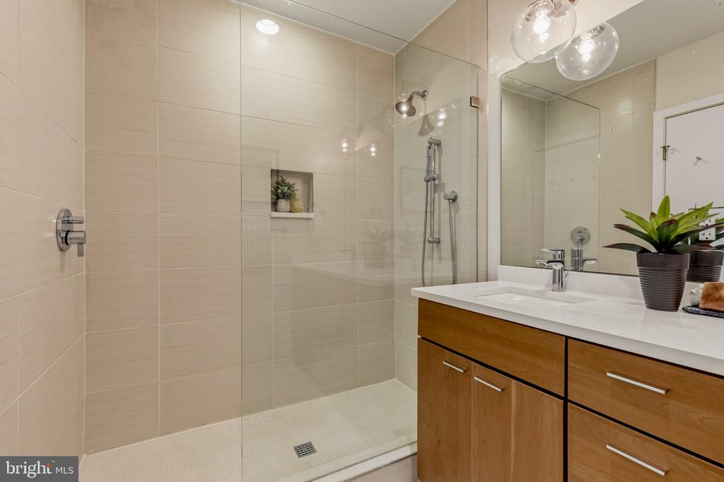 2023 KALORAMA ROAD NW Unit: 4