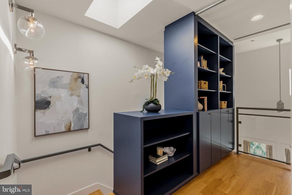 2023 KALORAMA ROAD NW Unit: 4