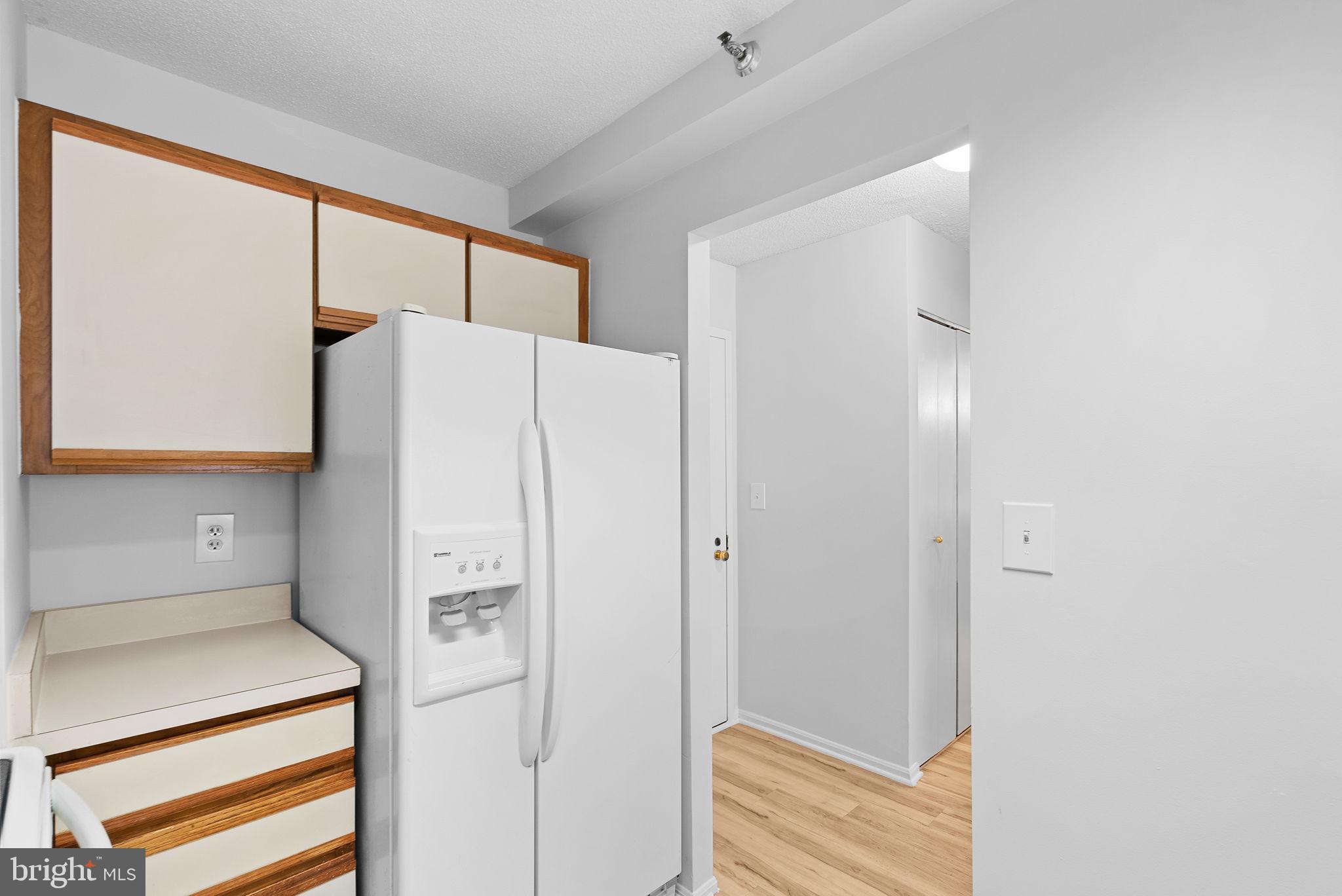 900 N Stafford St #1614