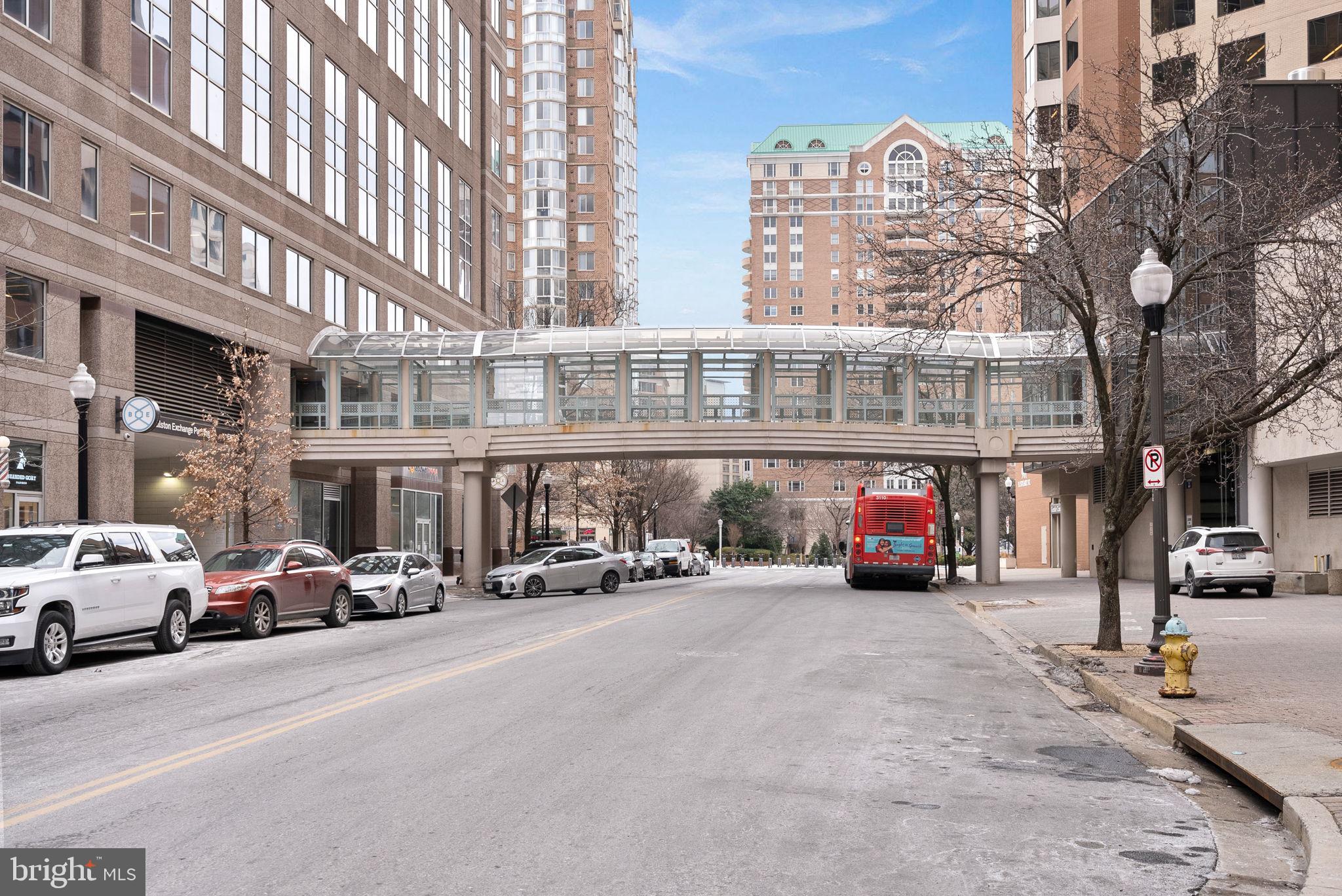 900 N Stafford St #1614