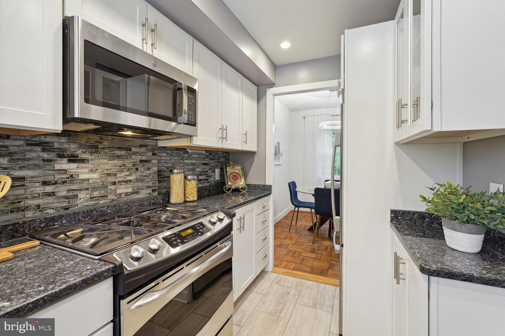 1613 Ripon Pl