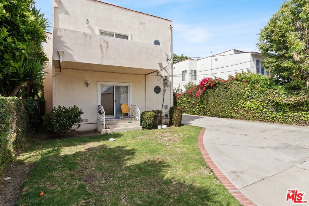 6416 W 6th Street