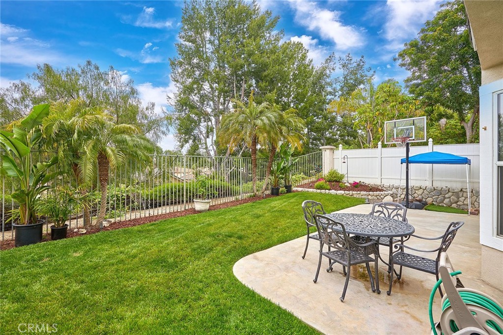 958 S Silver Star Way