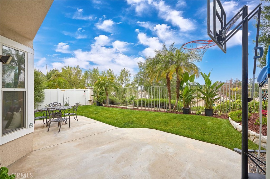 958 S Silver Star Way