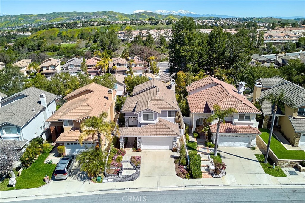 958 S Silver Star Way