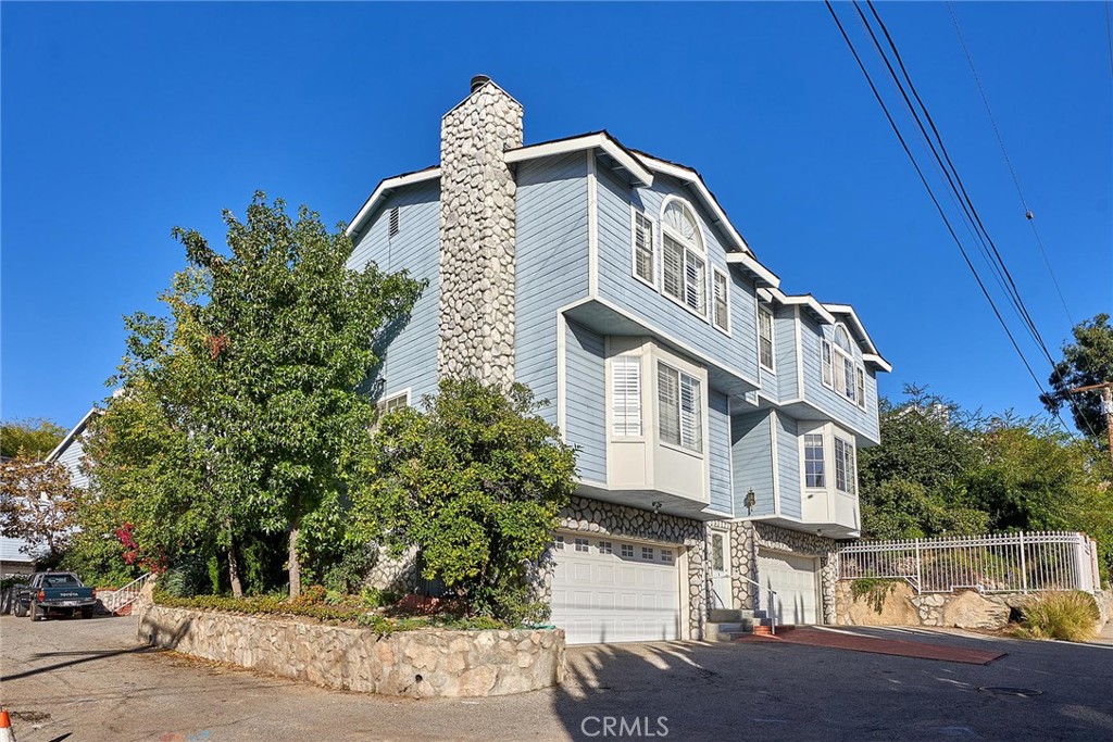 2350 Foothill Boulevard 2