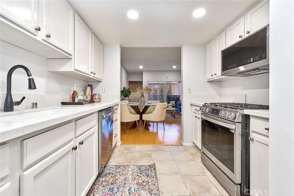 11124 Burbank Boulevard 105