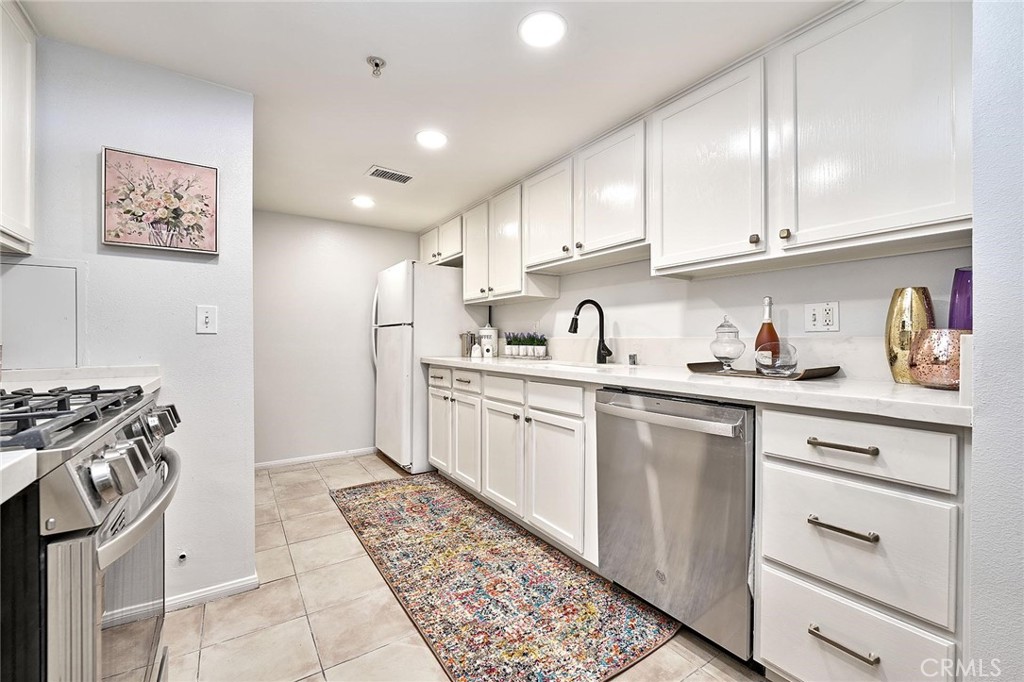 11124 Burbank Boulevard 105