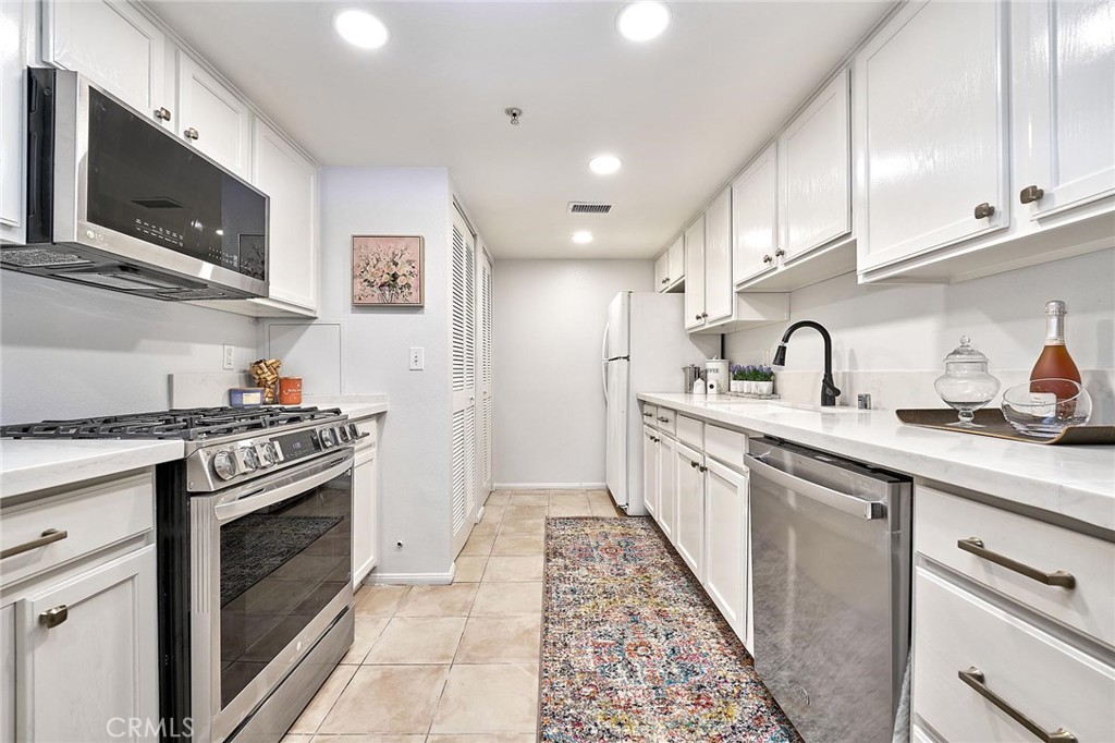 11124 Burbank Boulevard 105