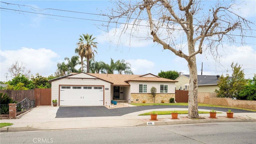 619 N Sunset Avenue