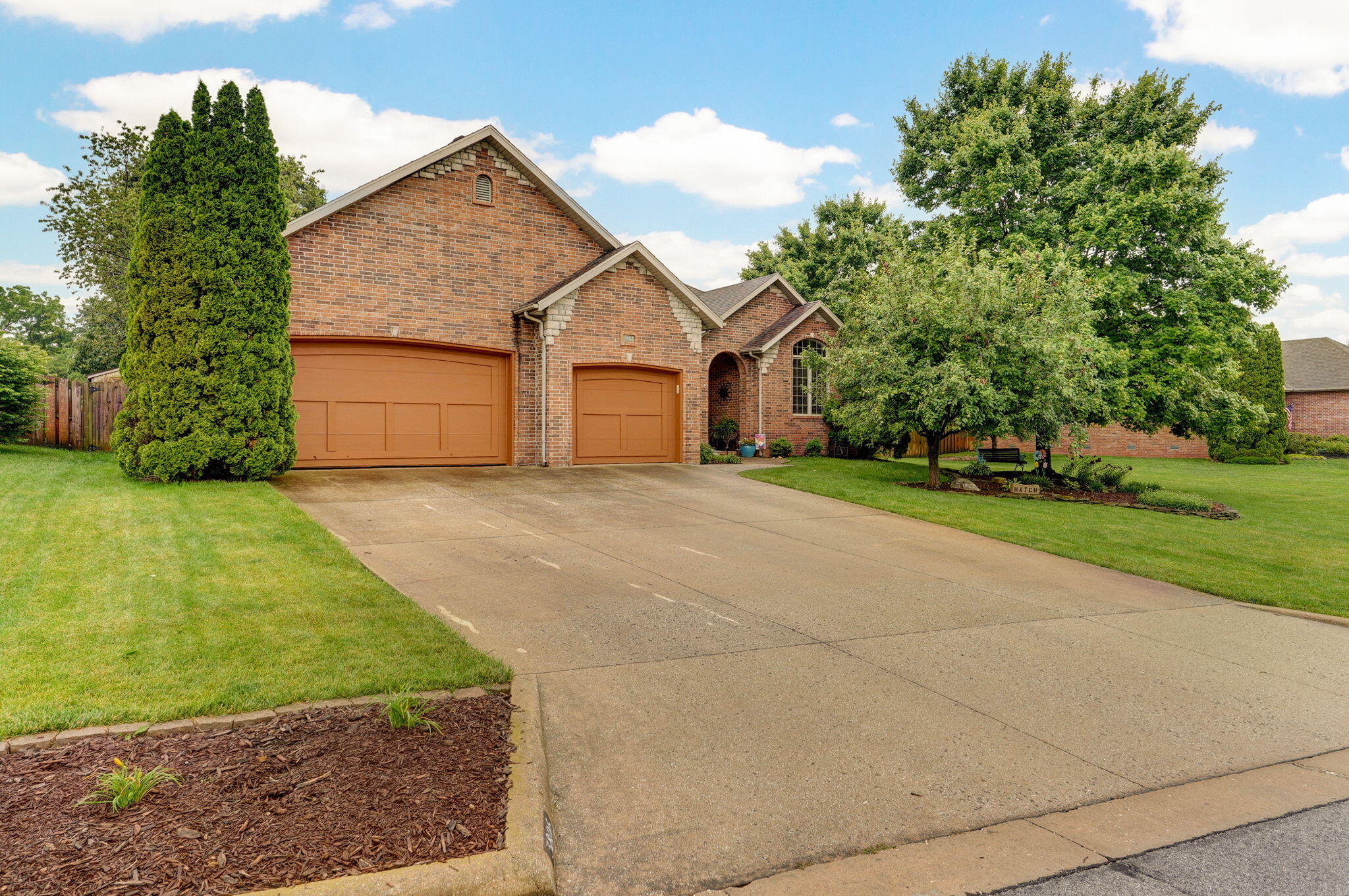 3806 W Vincent Drive