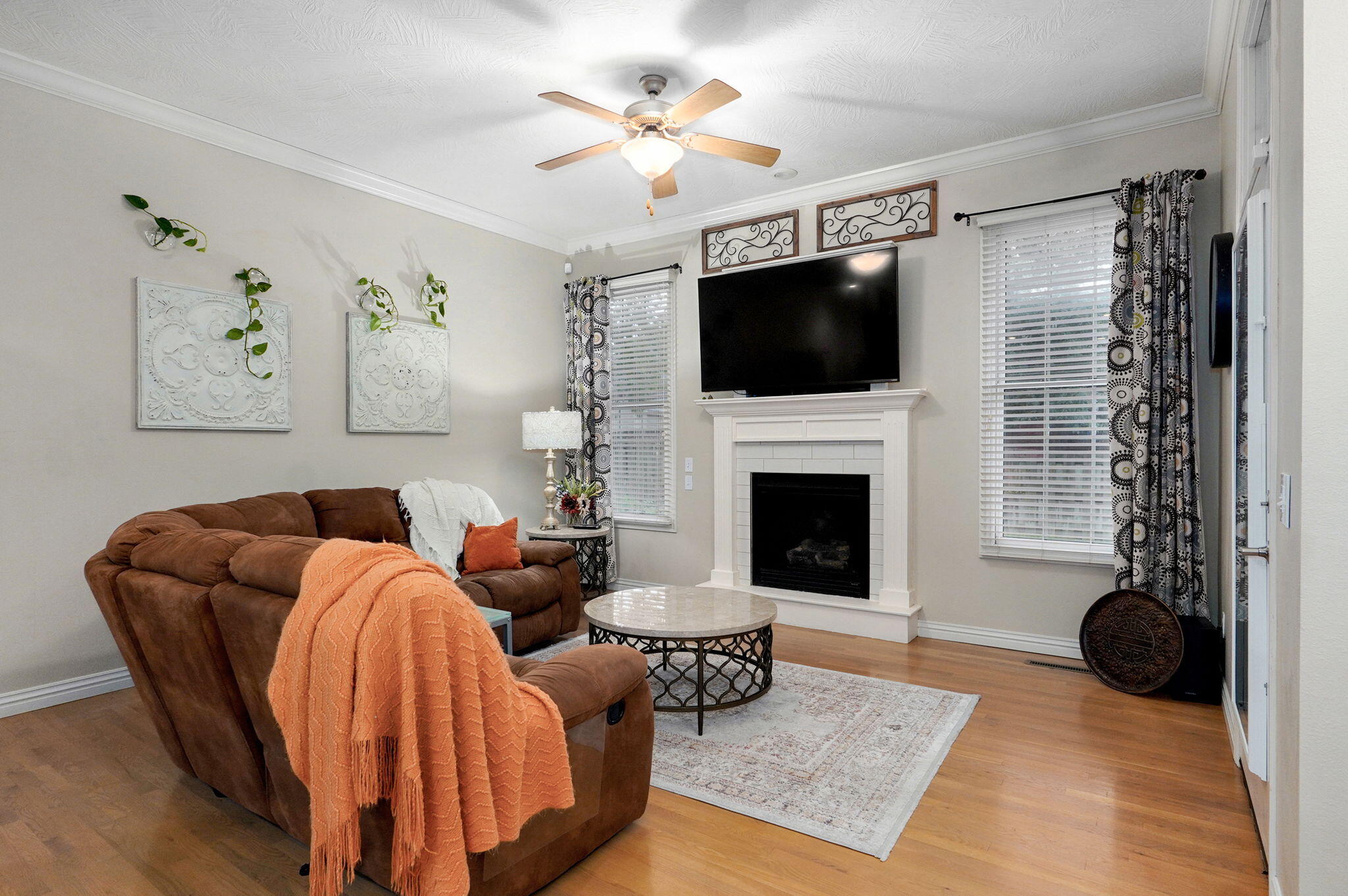 3806 W Vincent Drive