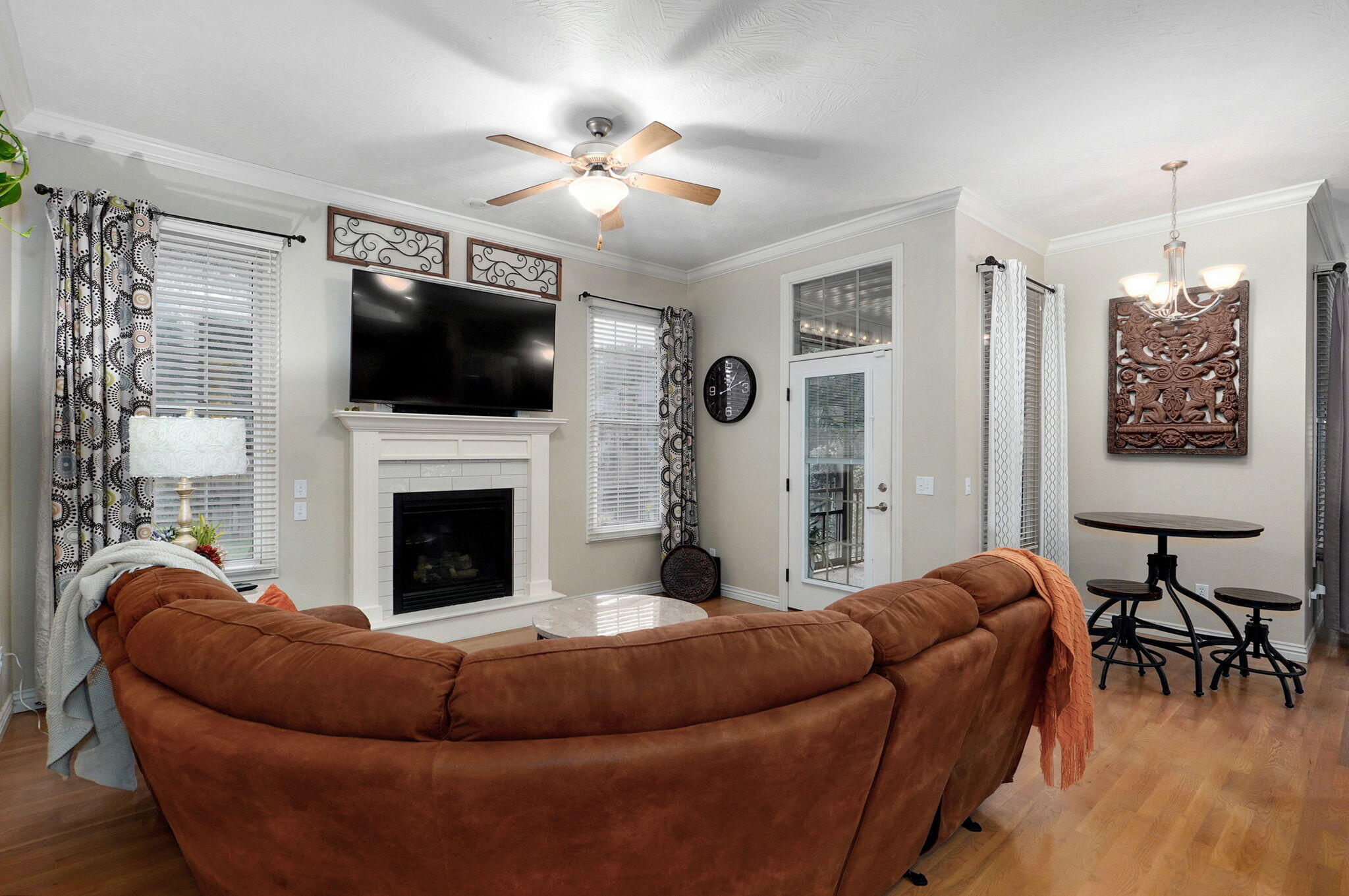 3806 W Vincent Drive