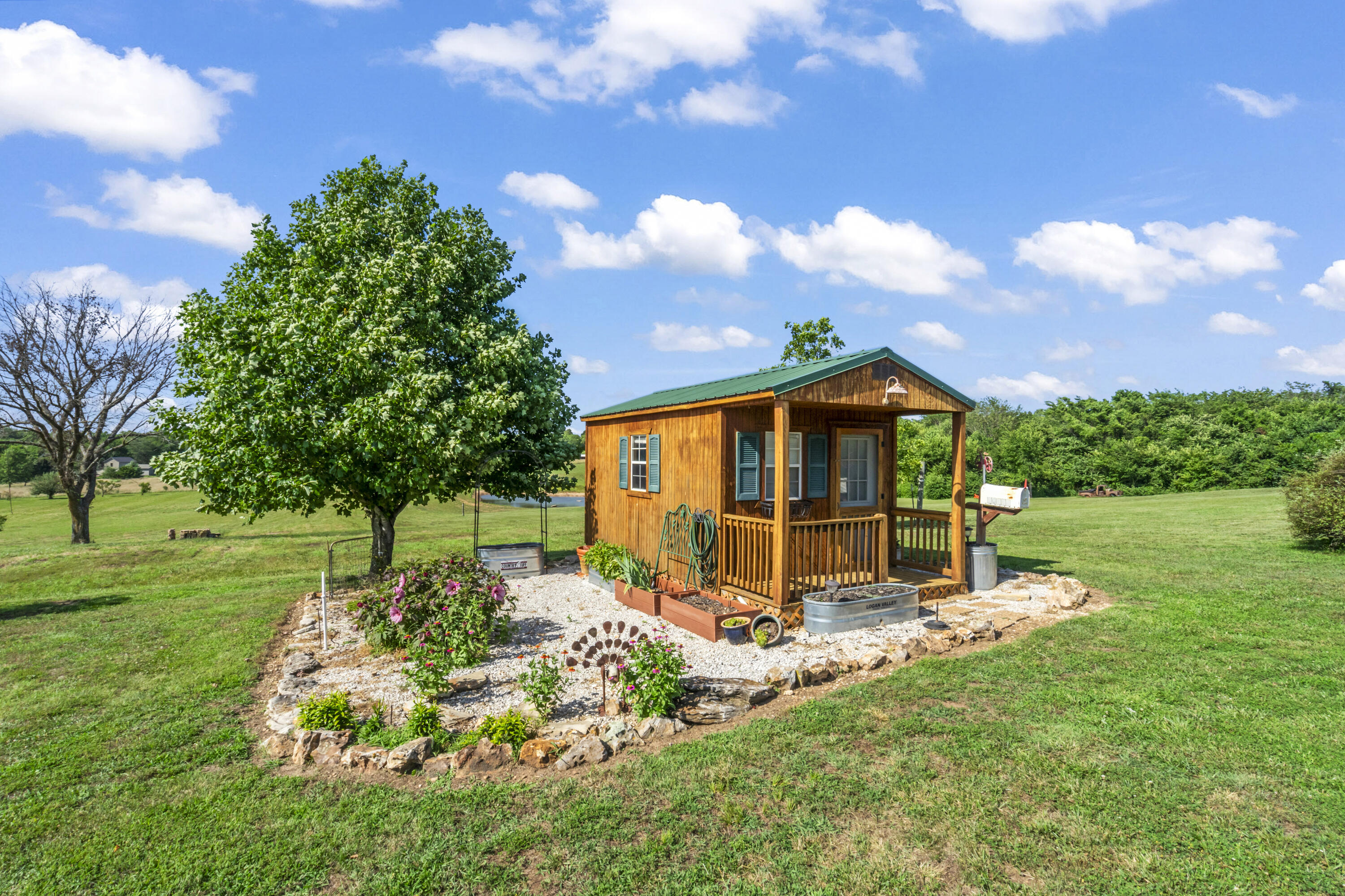 10071 W Farm Road 48