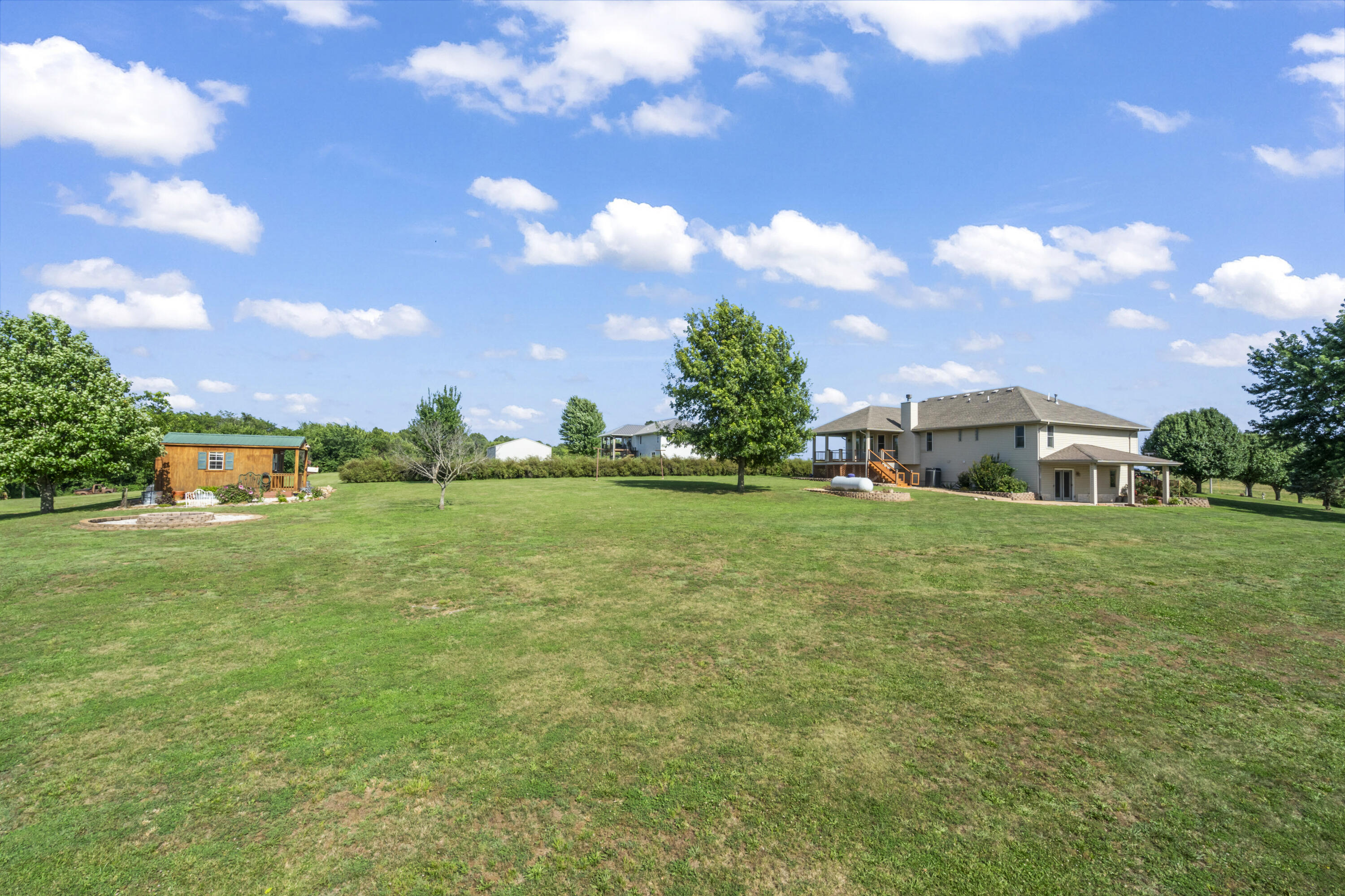 10071 W Farm Road 48
