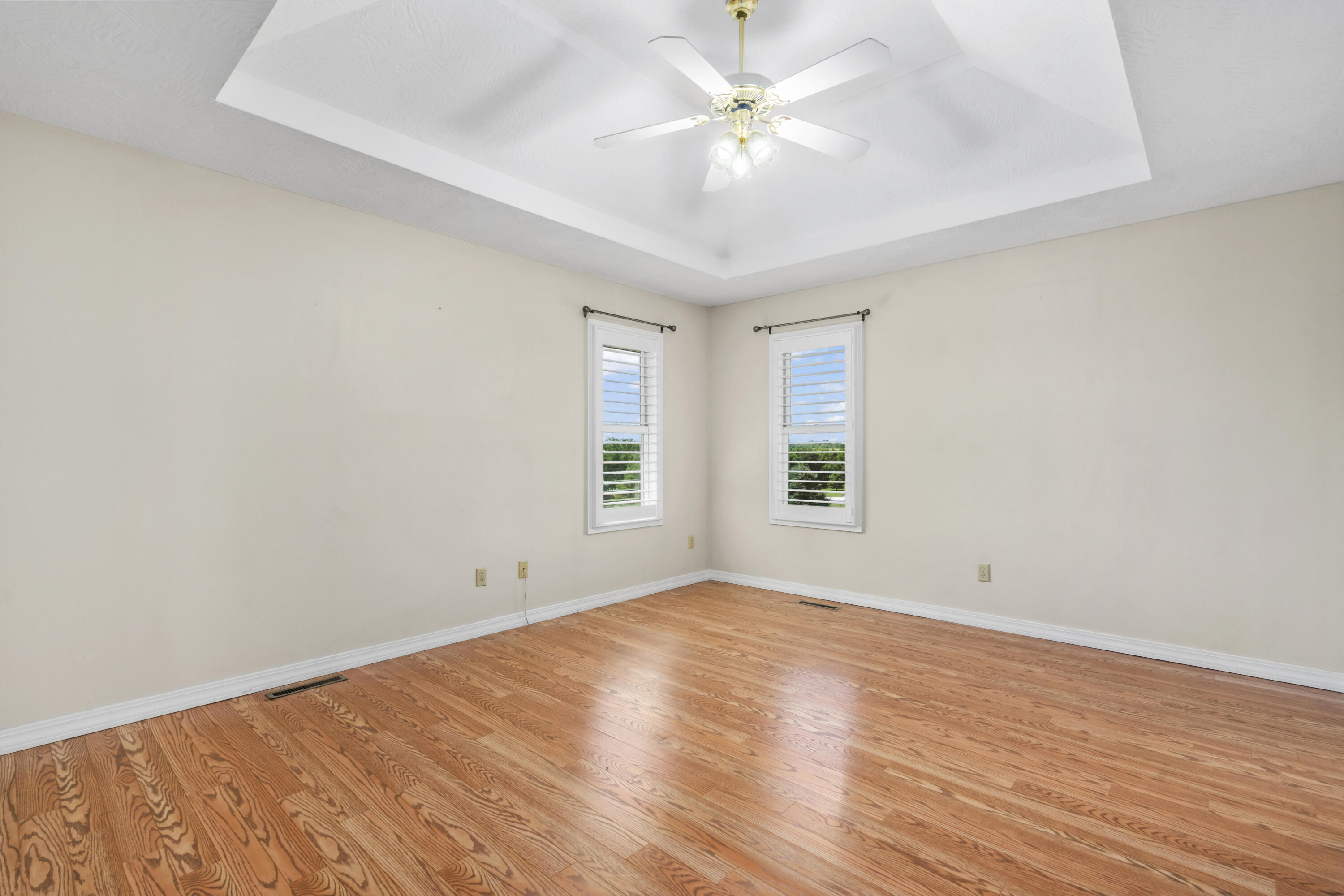 10071 W Farm Road 48