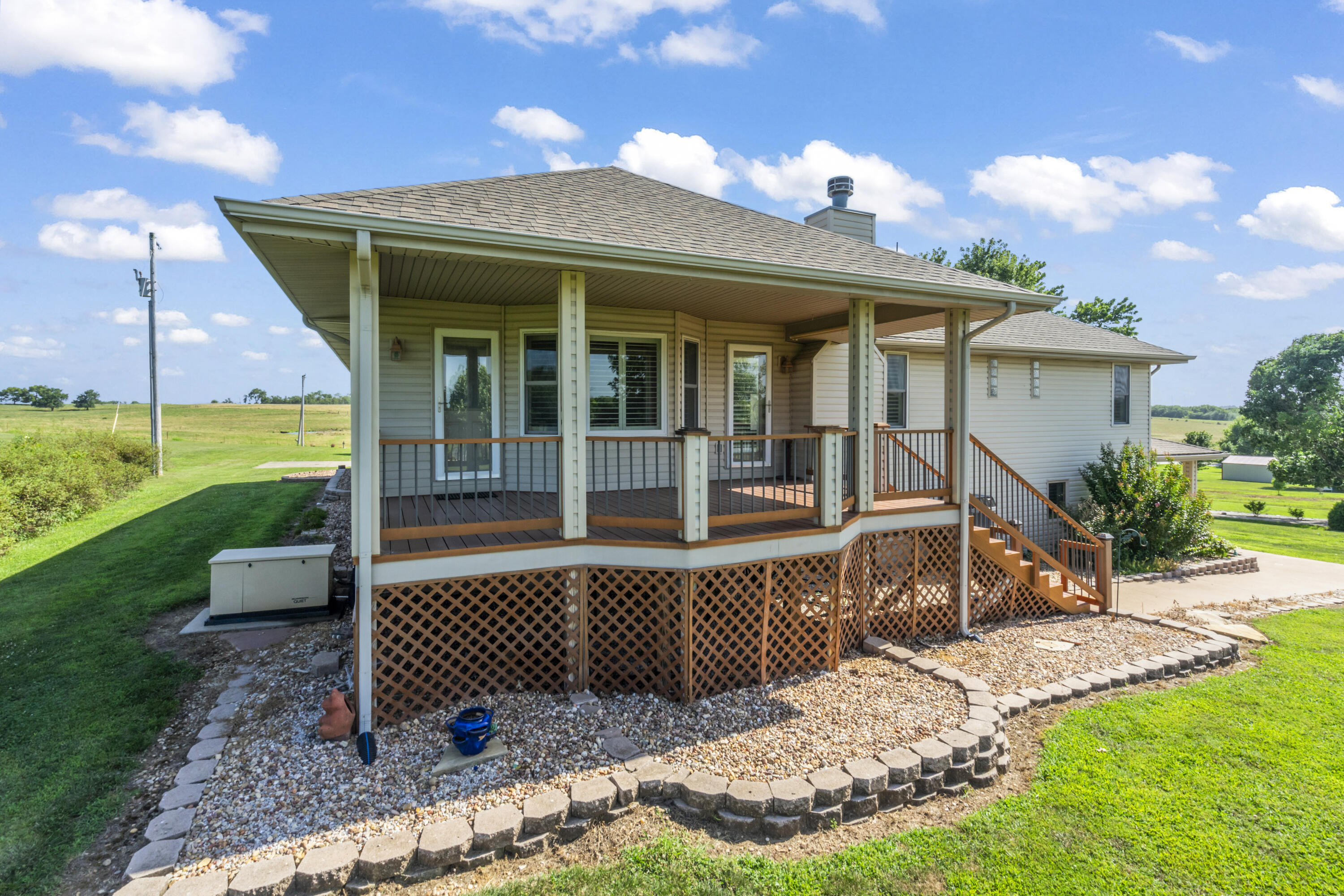 10071 W Farm Road 48