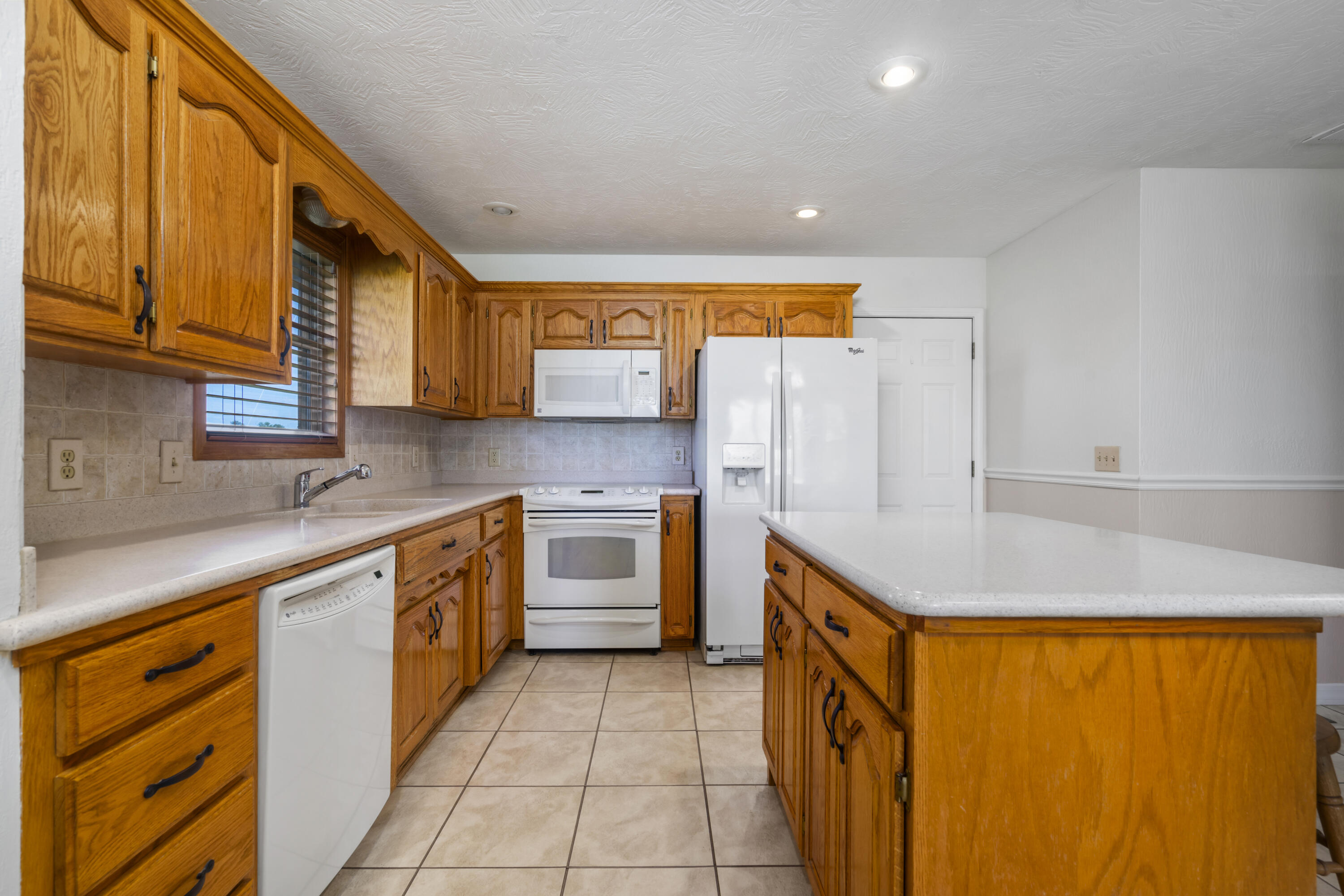 10071 W Farm Road 48