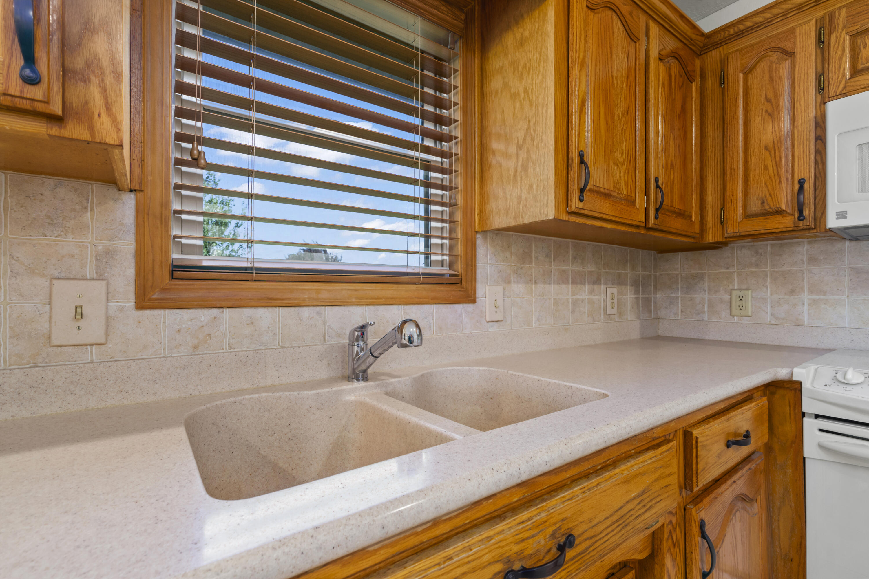 10071 W Farm Road 48