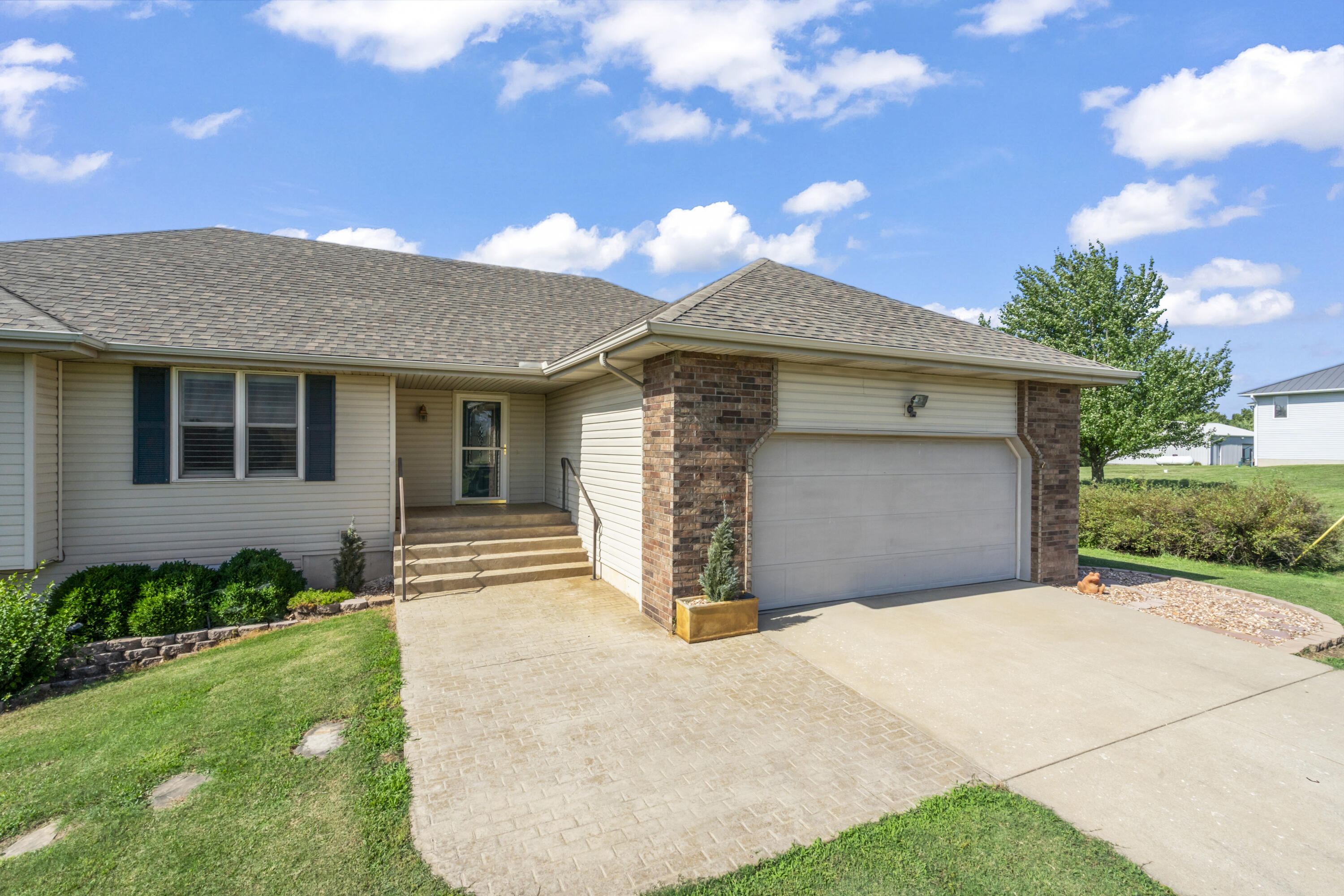 10071 W Farm Road 48
