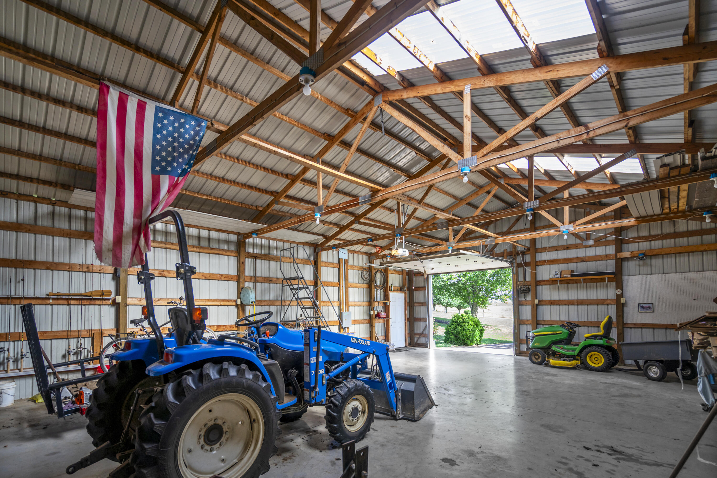 10071 W Farm Road 48