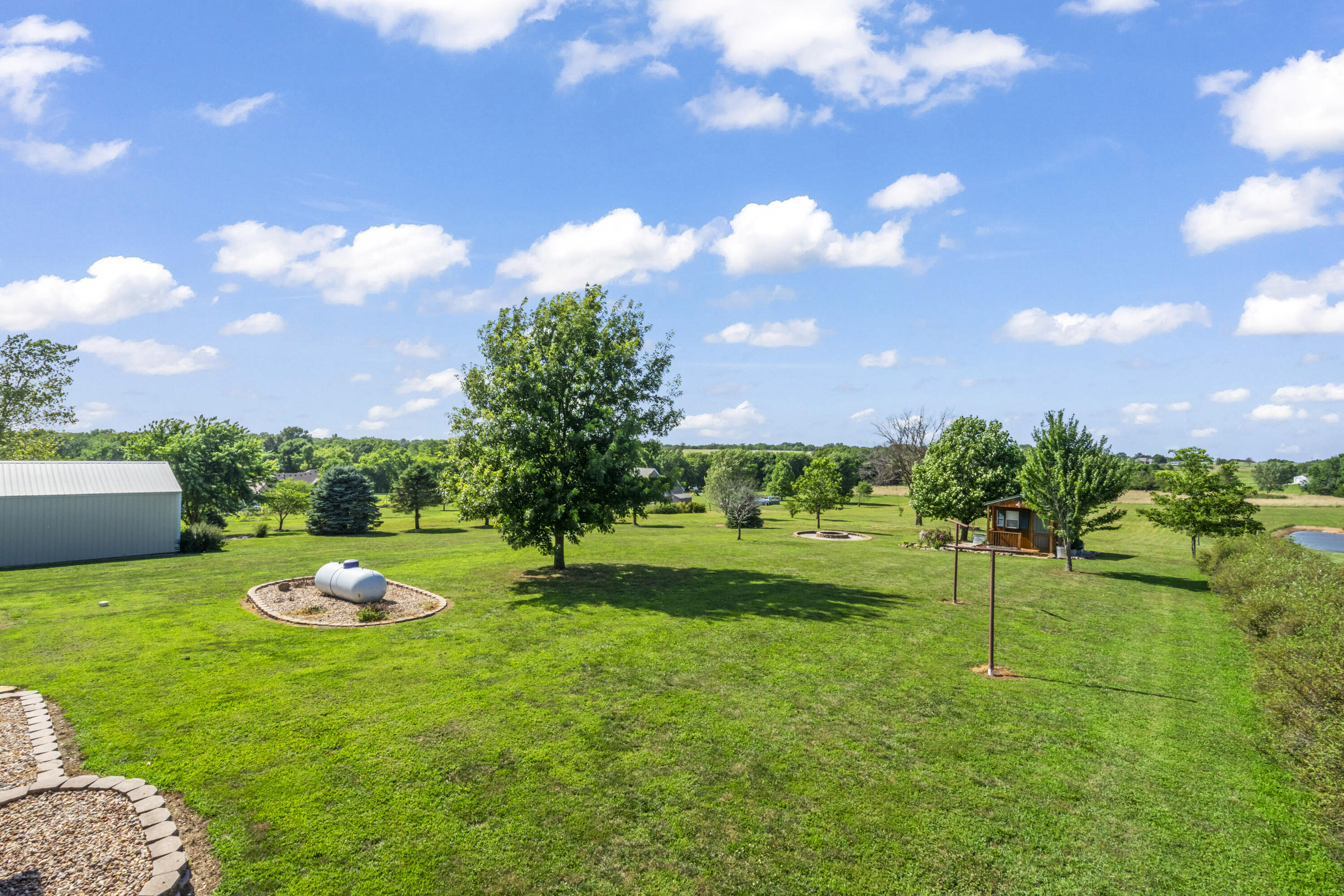 10071 W Farm Road 48