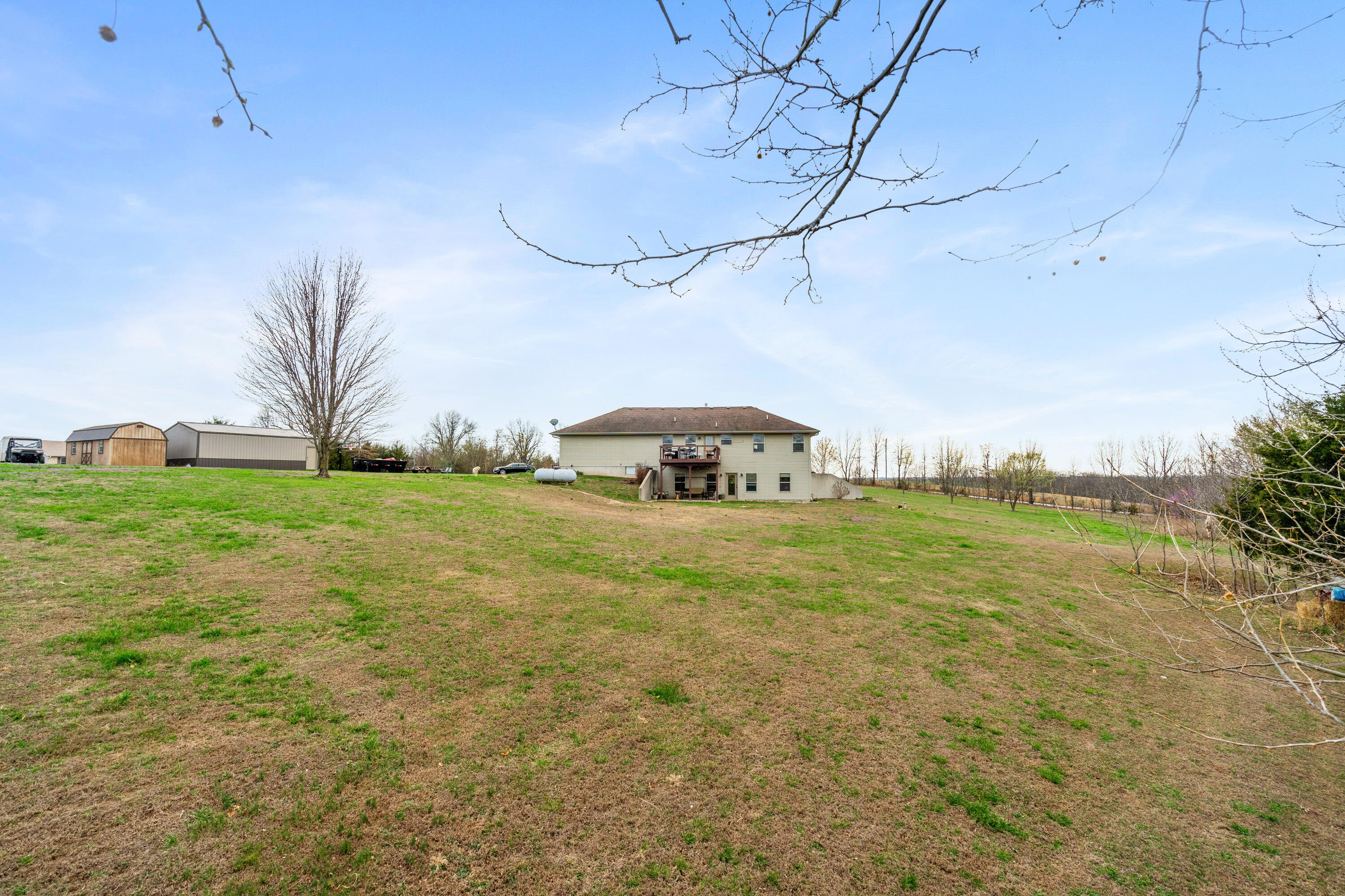 12048 N Farm Rd 93