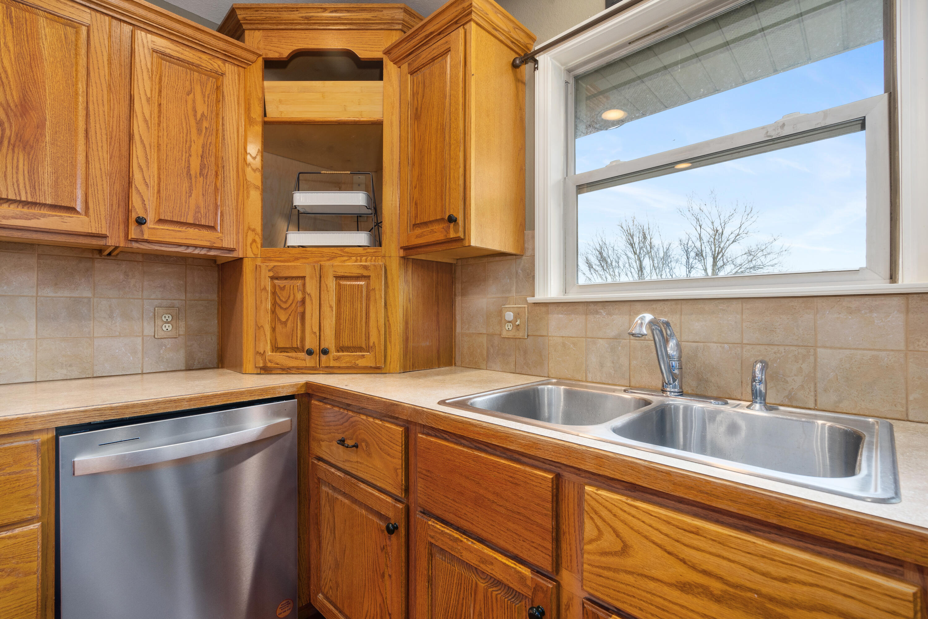 12048 N Farm Rd 93