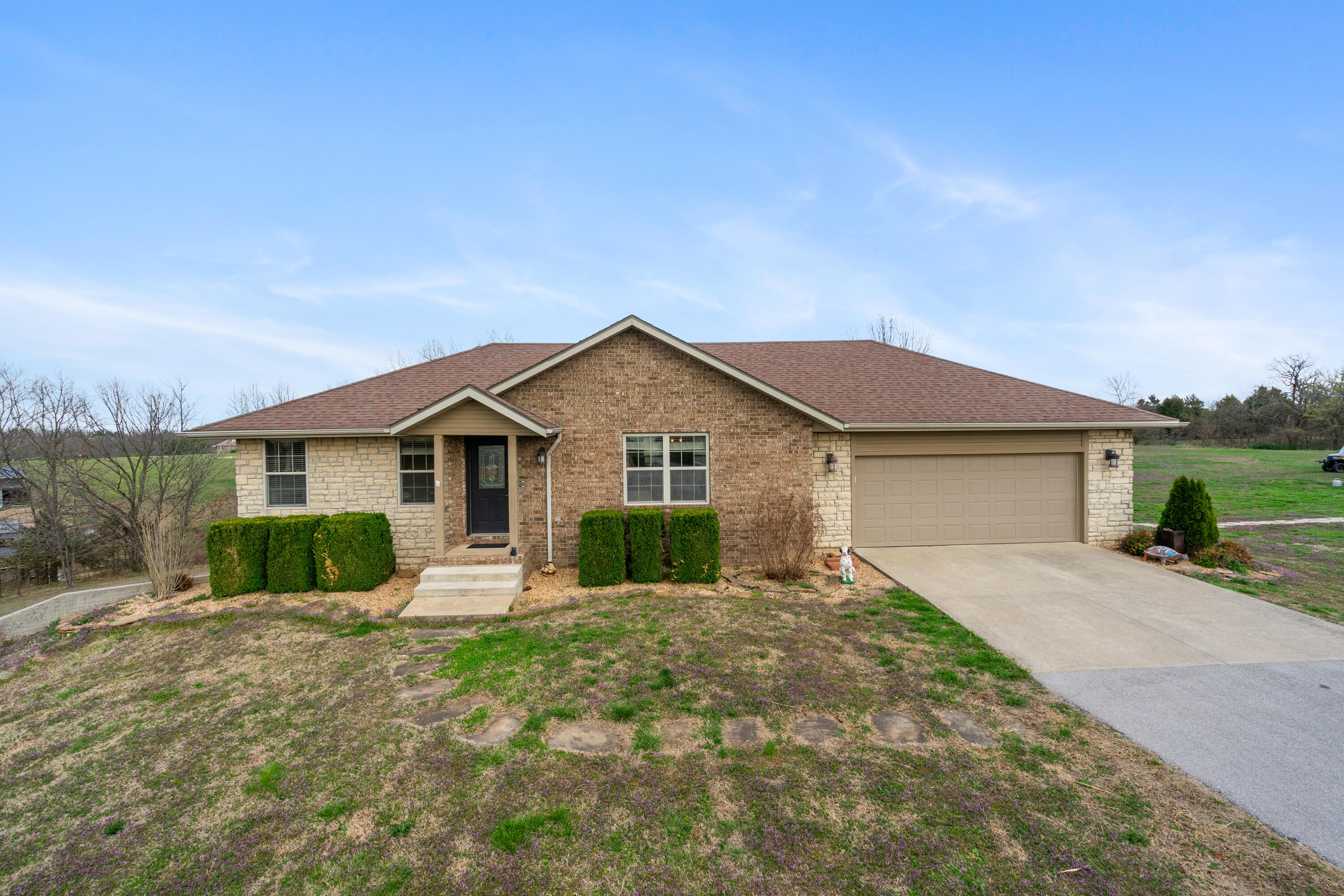 12048 N Farm Rd 93