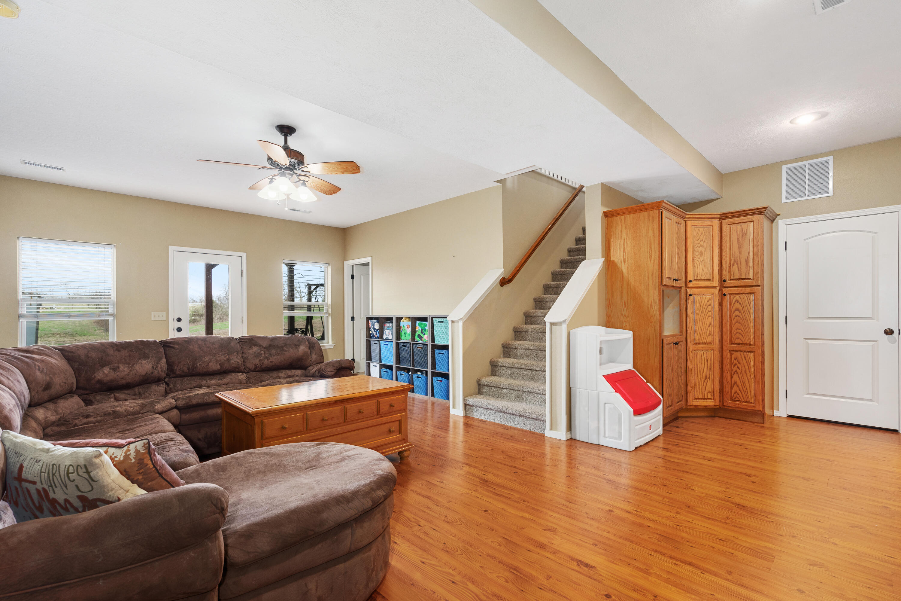 12048 N Farm Rd 93