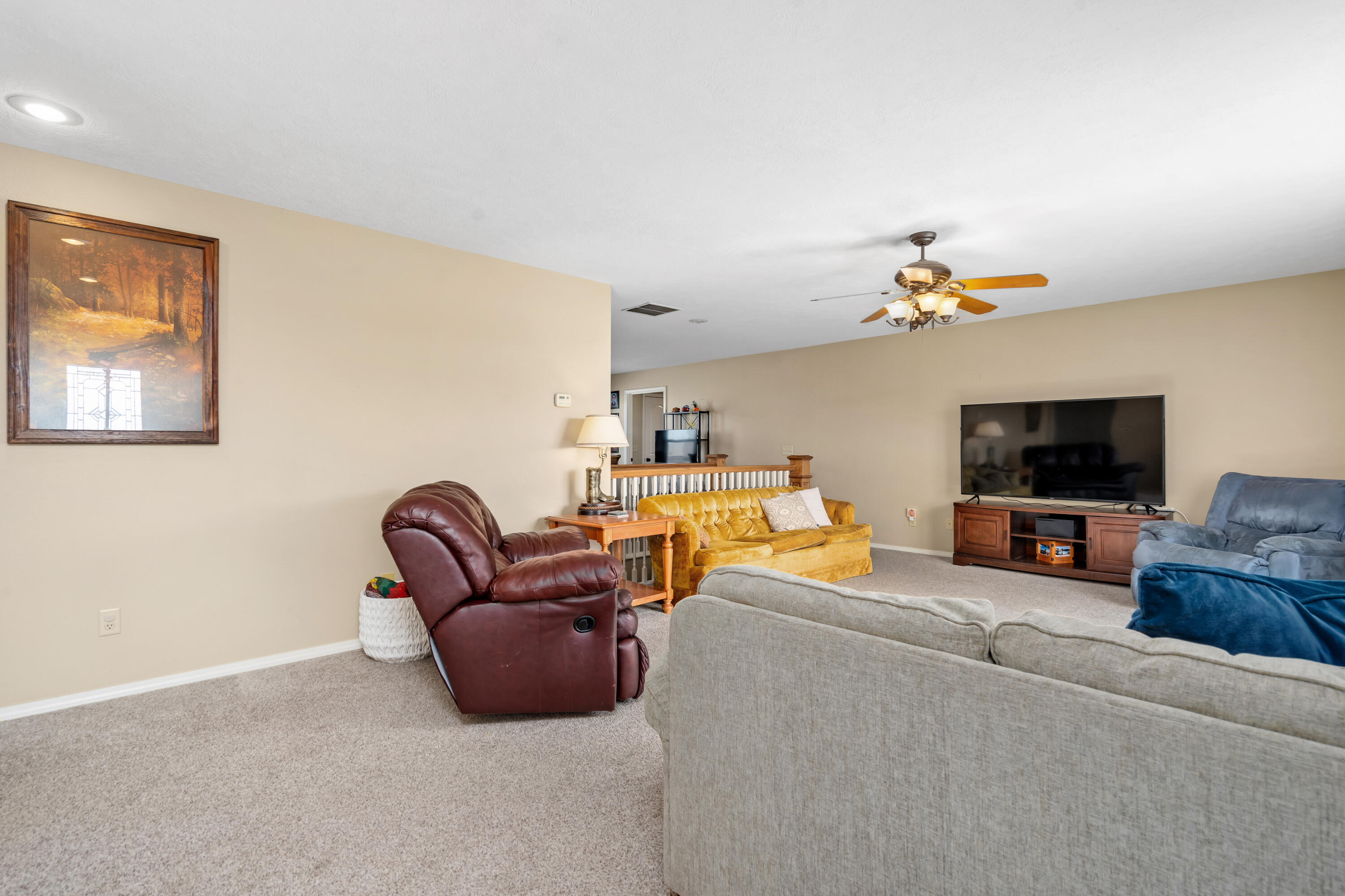 12048 N Farm Rd 93