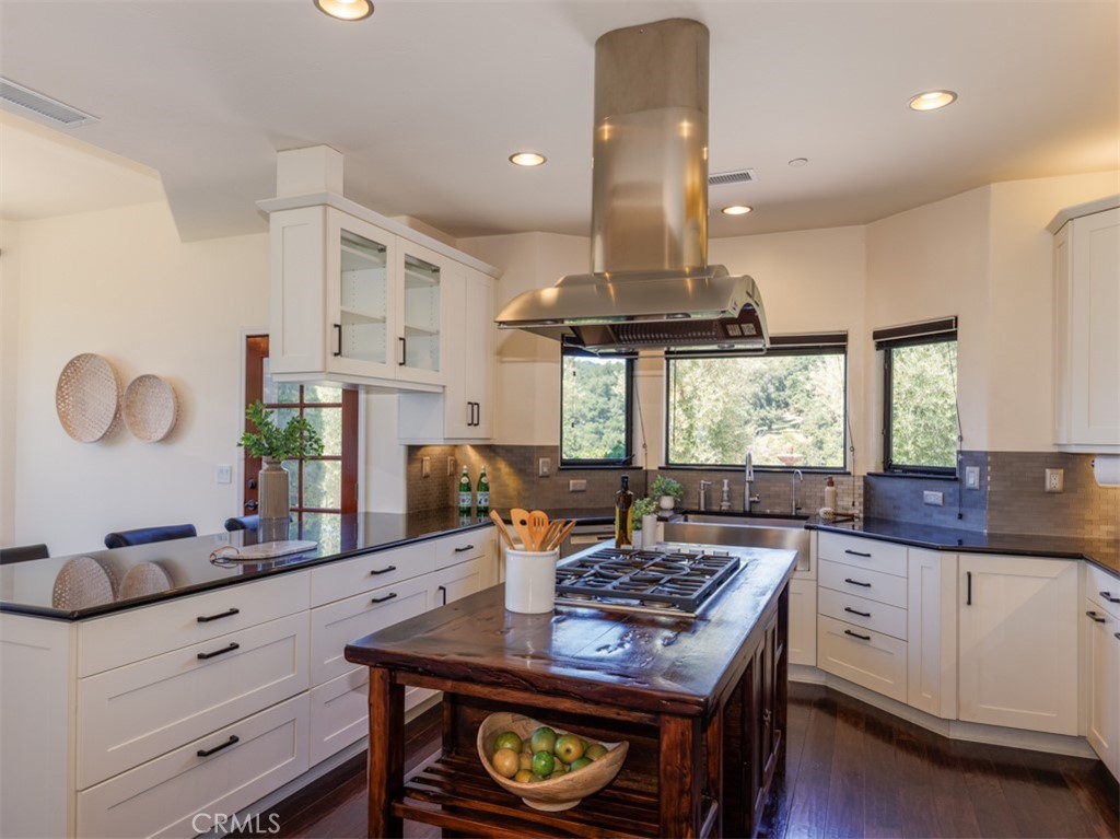 14800 Santa Ana Road