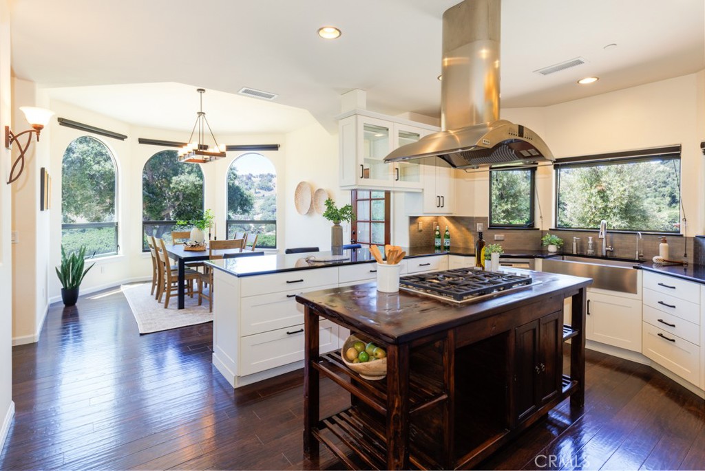 14800 Santa Ana Road