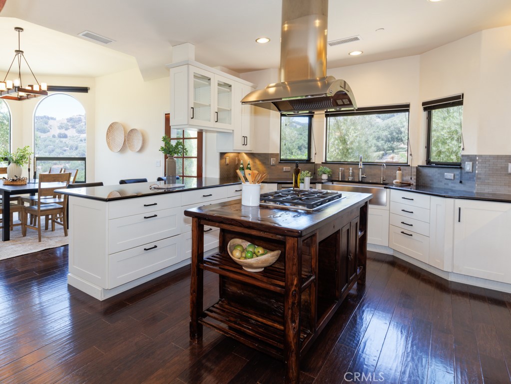 14800 Santa Ana Road