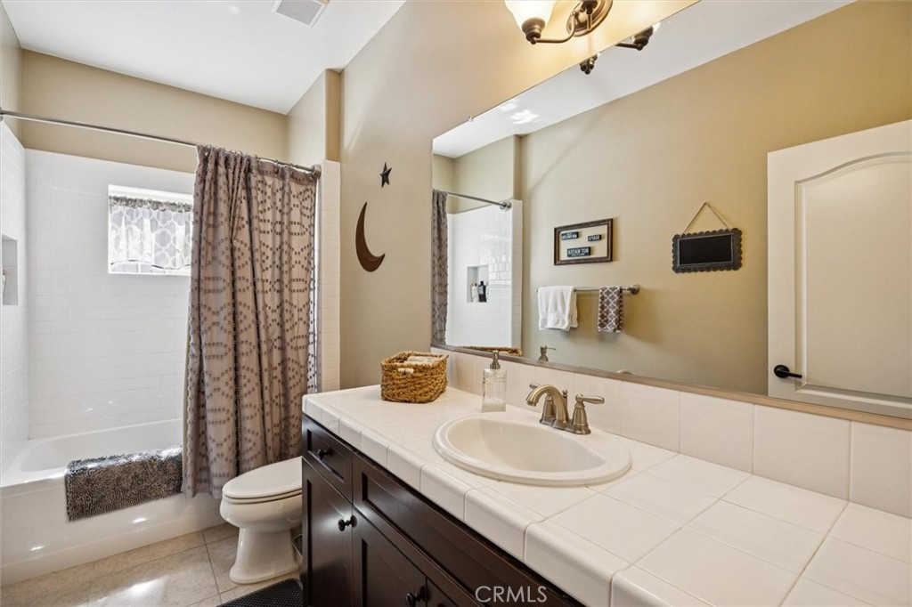 416 Calle Alto Street