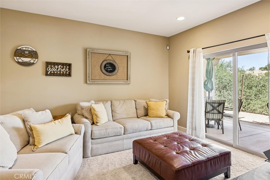 416 Calle Alto Street