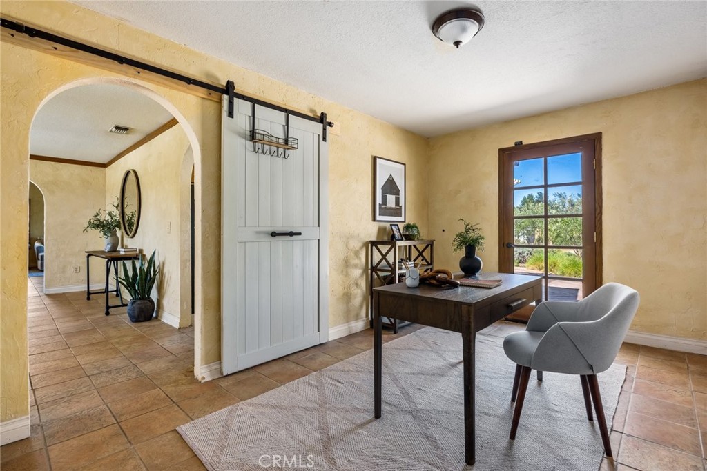 5955 Whispering Oak