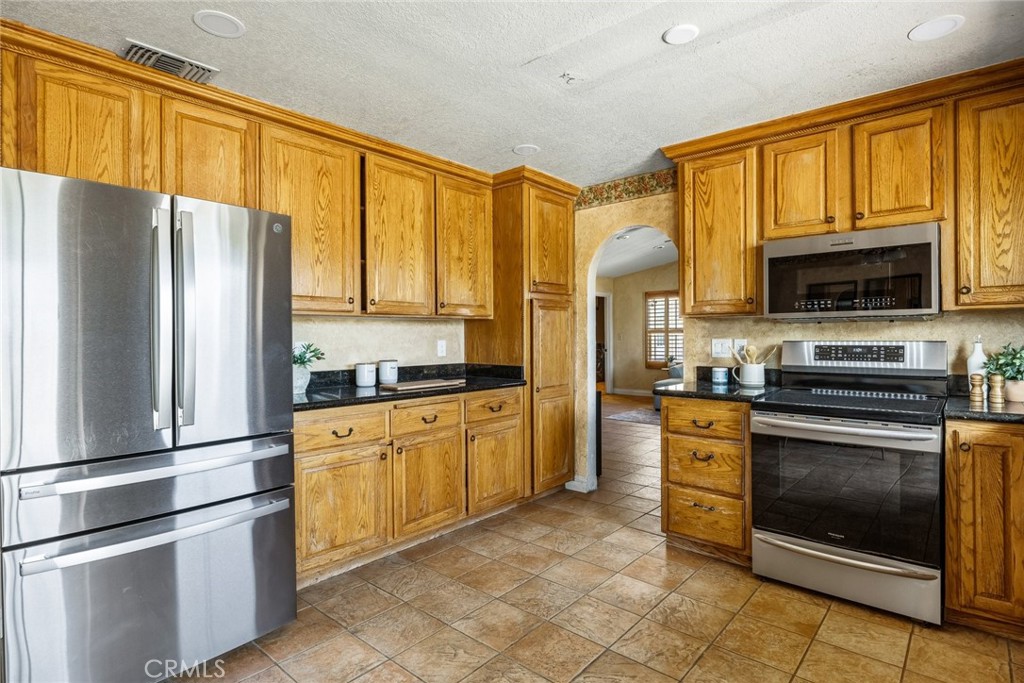 5955 Whispering Oak